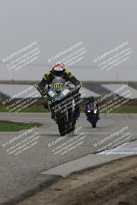 media/Nov-29-2025-TrackDaz (Sat) [[10ae2d9bce]]/C Group/Session 4 (Wheelie Bump)/